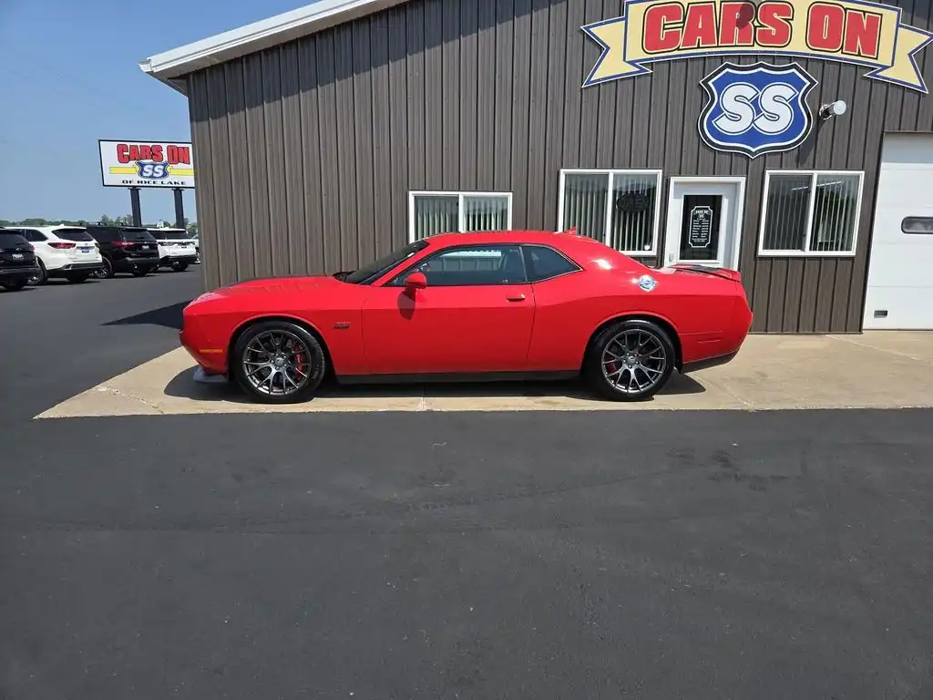 2015 Dodge Challenger SRT 392's photo