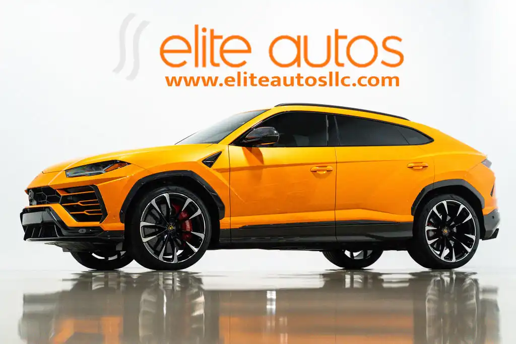 2021 Lamborghini Urus 4.0 V8 Pearl Capsule's photo