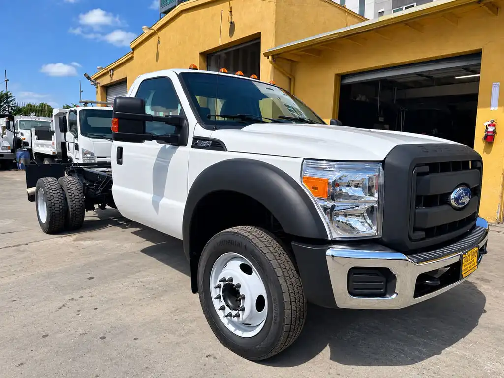 2015 Ford F-550 S .D. Cab & Chassis's photo
