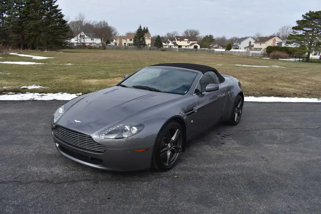 2009 Aston Martin V8 Vantage 4.7 ROADSTER SPORTSHIFT's photo