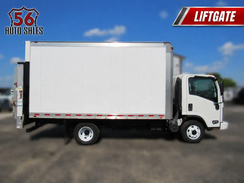 2019 Isuzu NPR-HD's photo