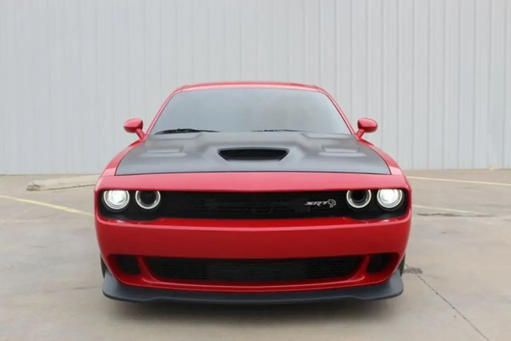 2016 Dodge Challenger SRT Hellcat photo 5