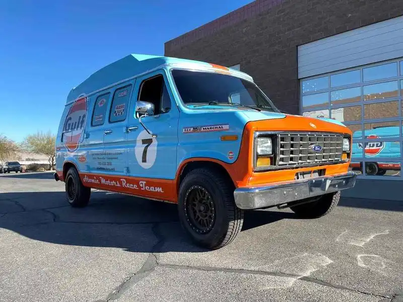 1989 Ford E-Series's photo