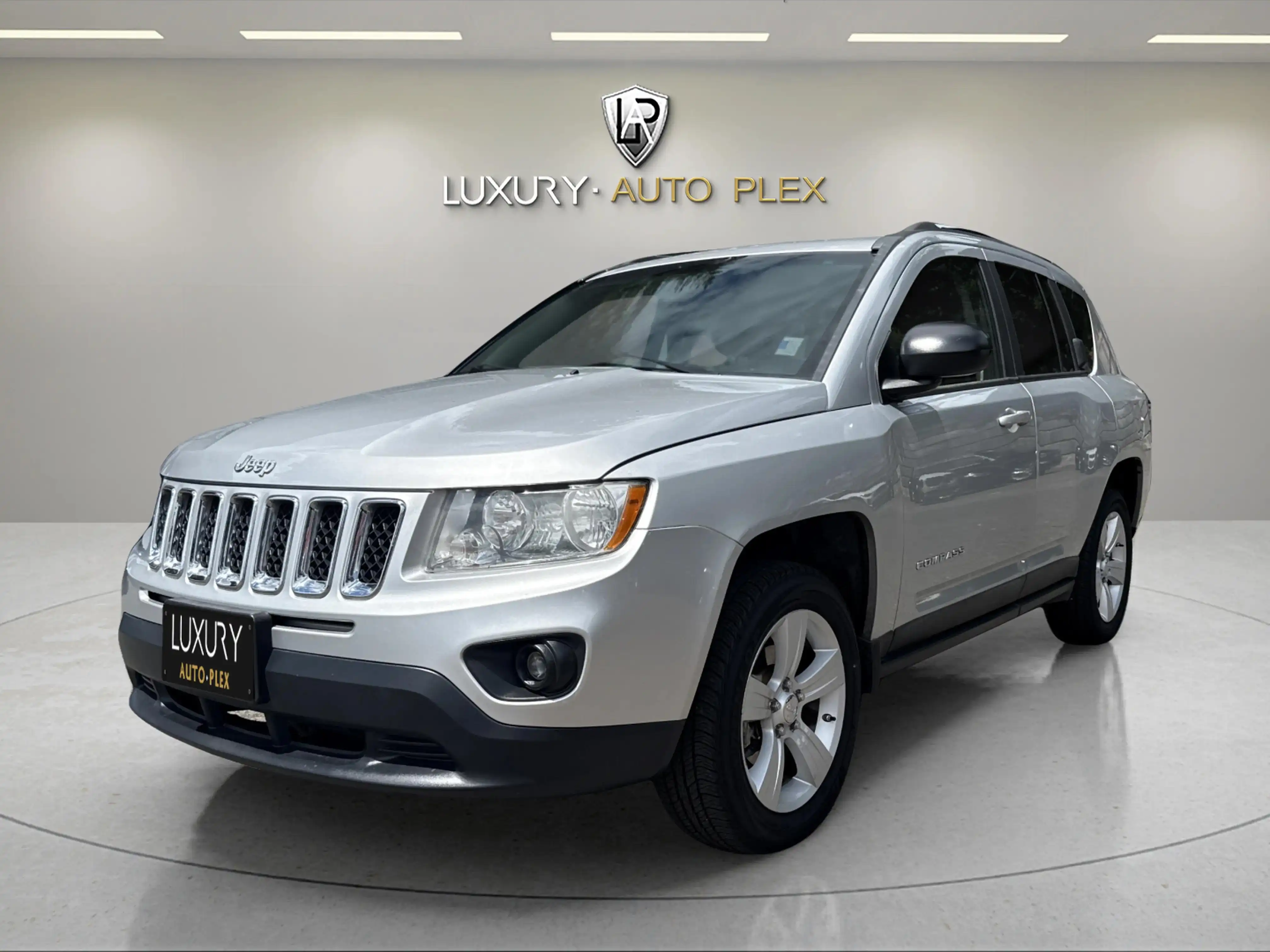 2011 Jeep Compass Base's photo