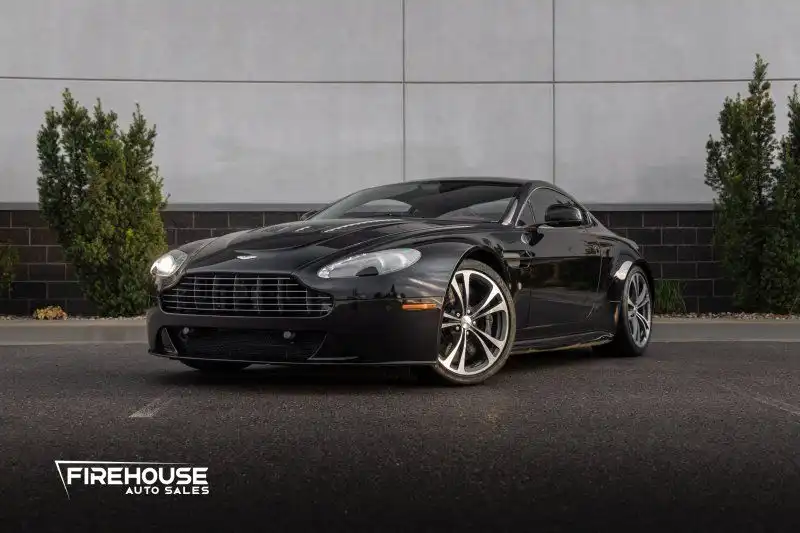 2011 Aston Martin V12 Vantage Coupe's photo