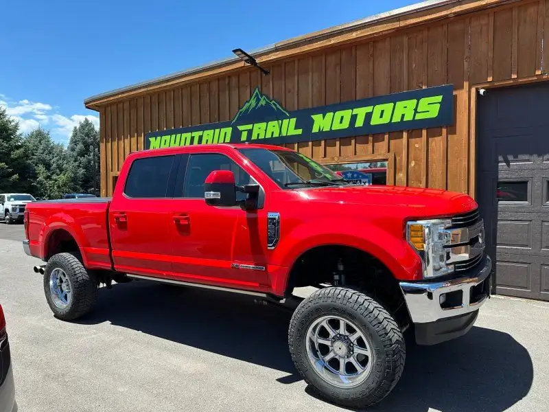 2017 Ford F-250 Lariat 4x4 Crew Cab 6-3/4' Box's photo