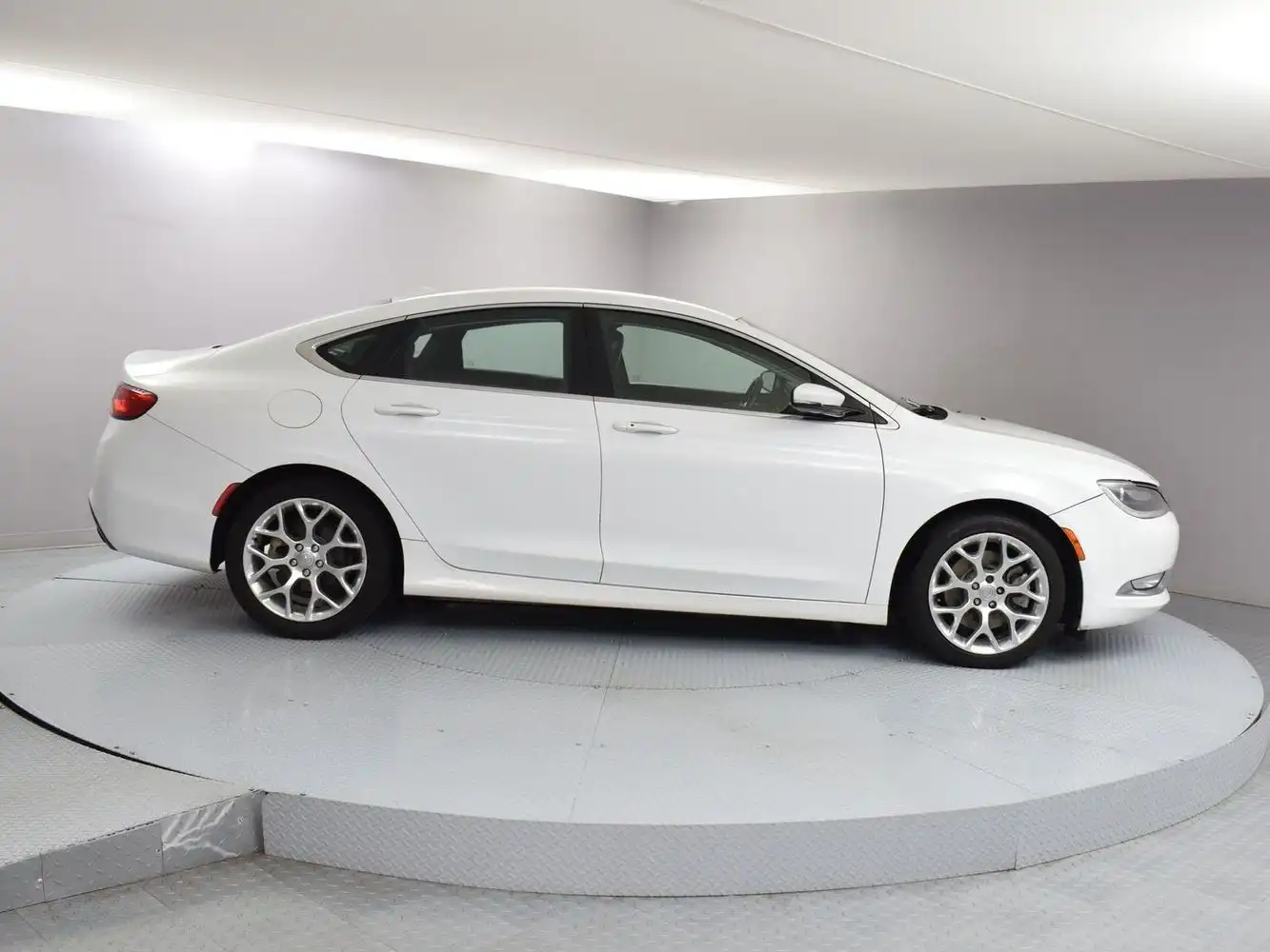 2015 Chrysler 200 C AWD's photo
