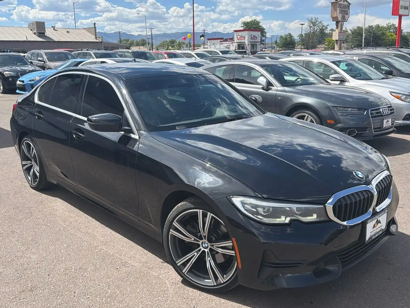 2021 BMW 3 Series 330i xDrive Sedan's photo