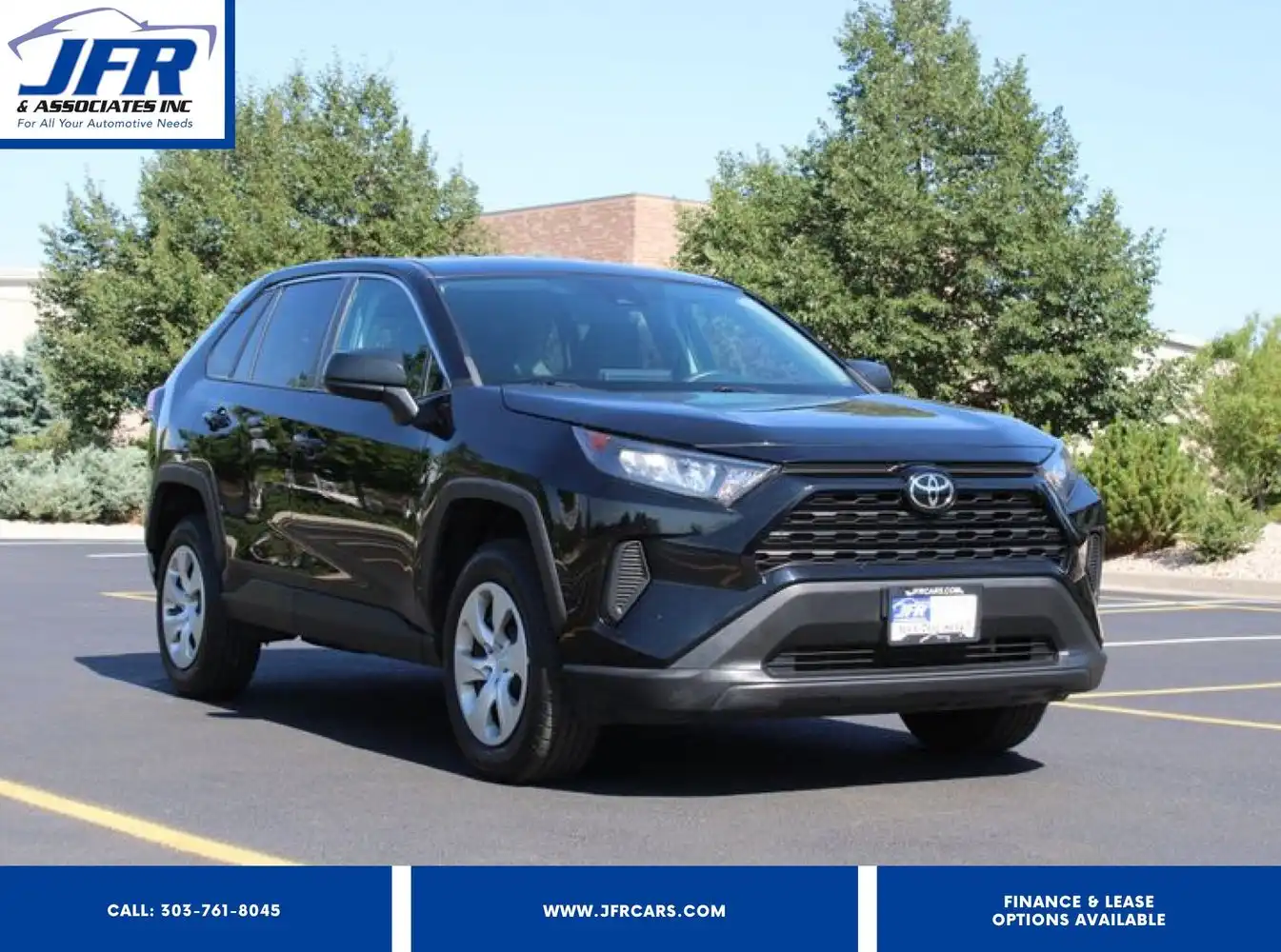 2022 Toyota RAV4 LE AWD's photo