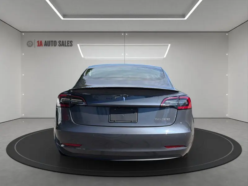 2020 Tesla Model 3 Performance Dual Motor AWD photo 4
