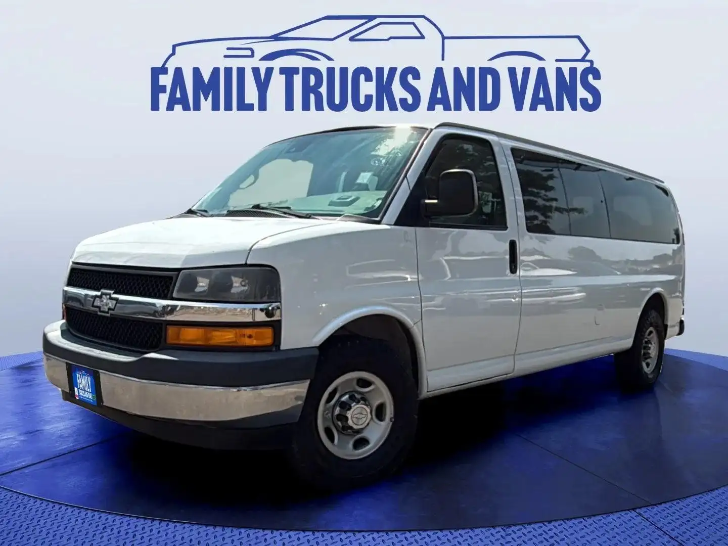 2020 Chevrolet Express 3500 LT Extended's photo