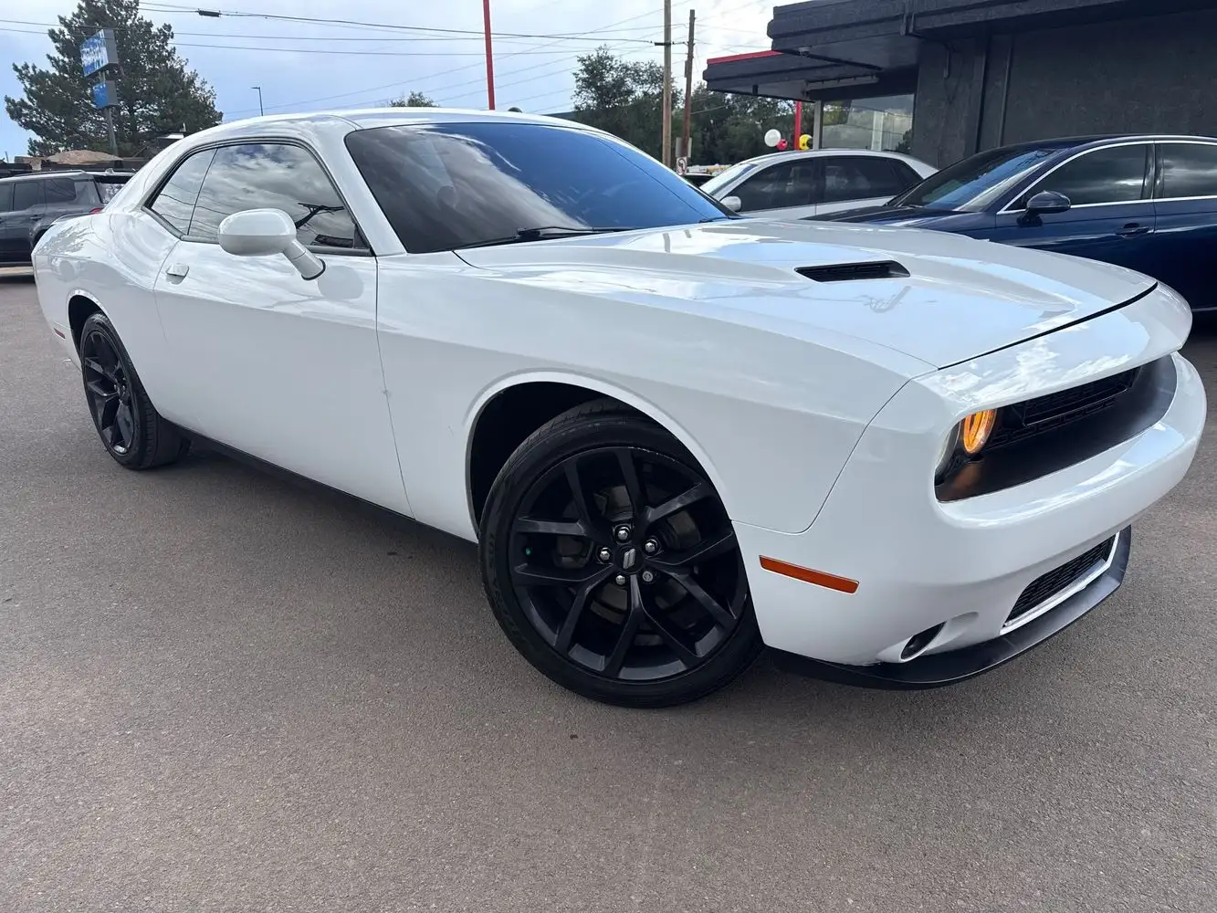 2021 Dodge Challenger SXT Auto's photo