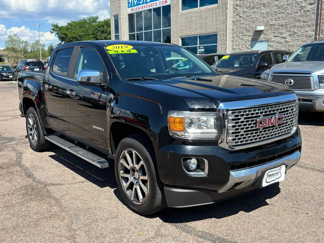 2019 GMC Canyon 4WD Denali Crew Cab Short Box's photo