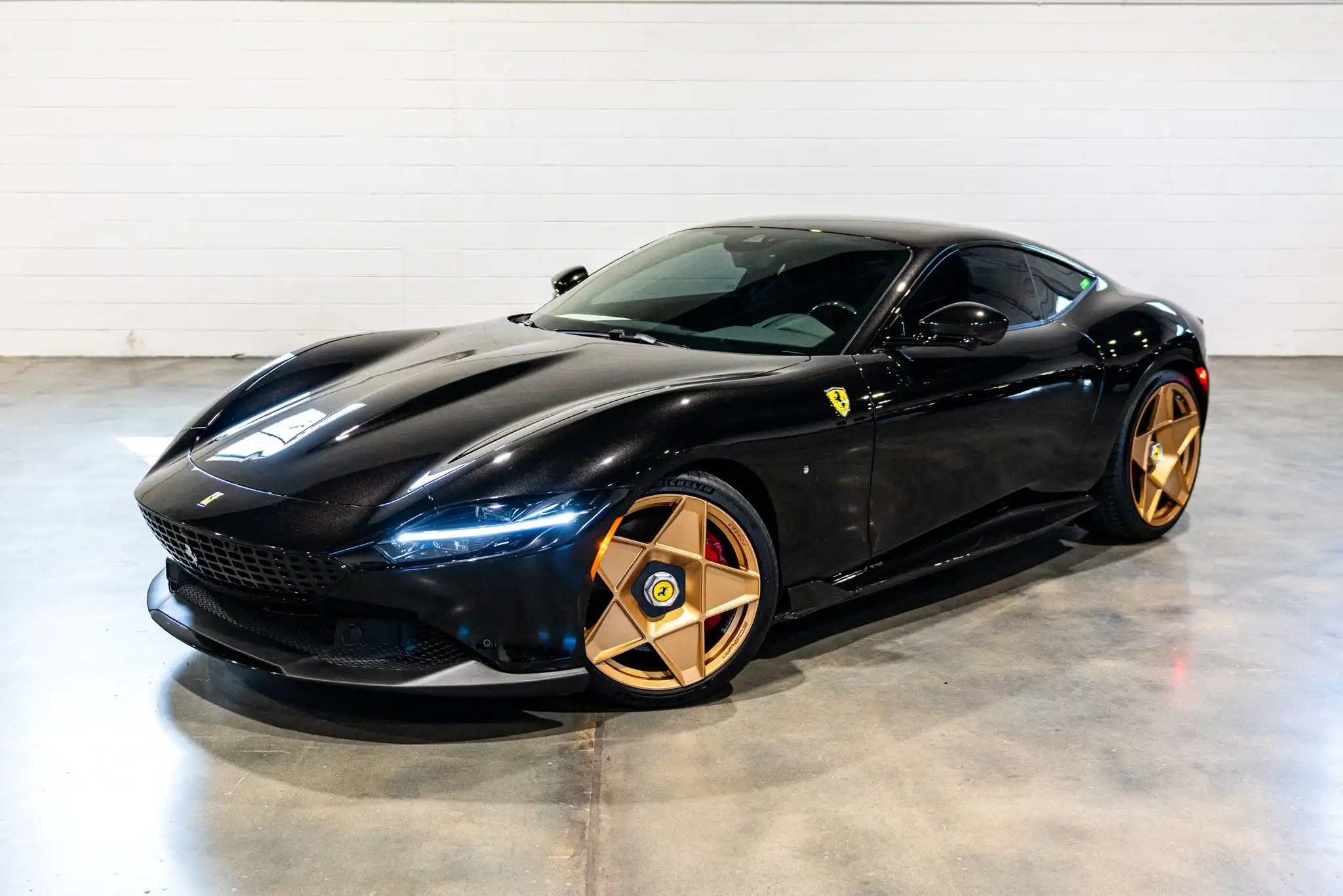 2022 Ferrari Roma Base's photo