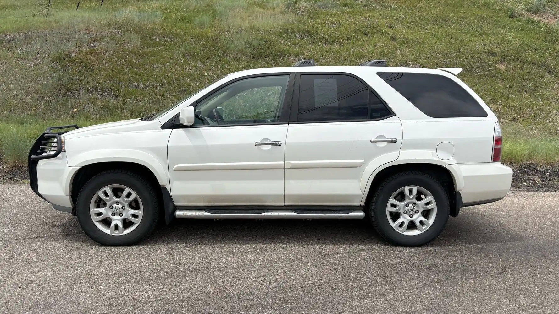 2005 Acura MDX Touring/Navigation/Entertainment's photo