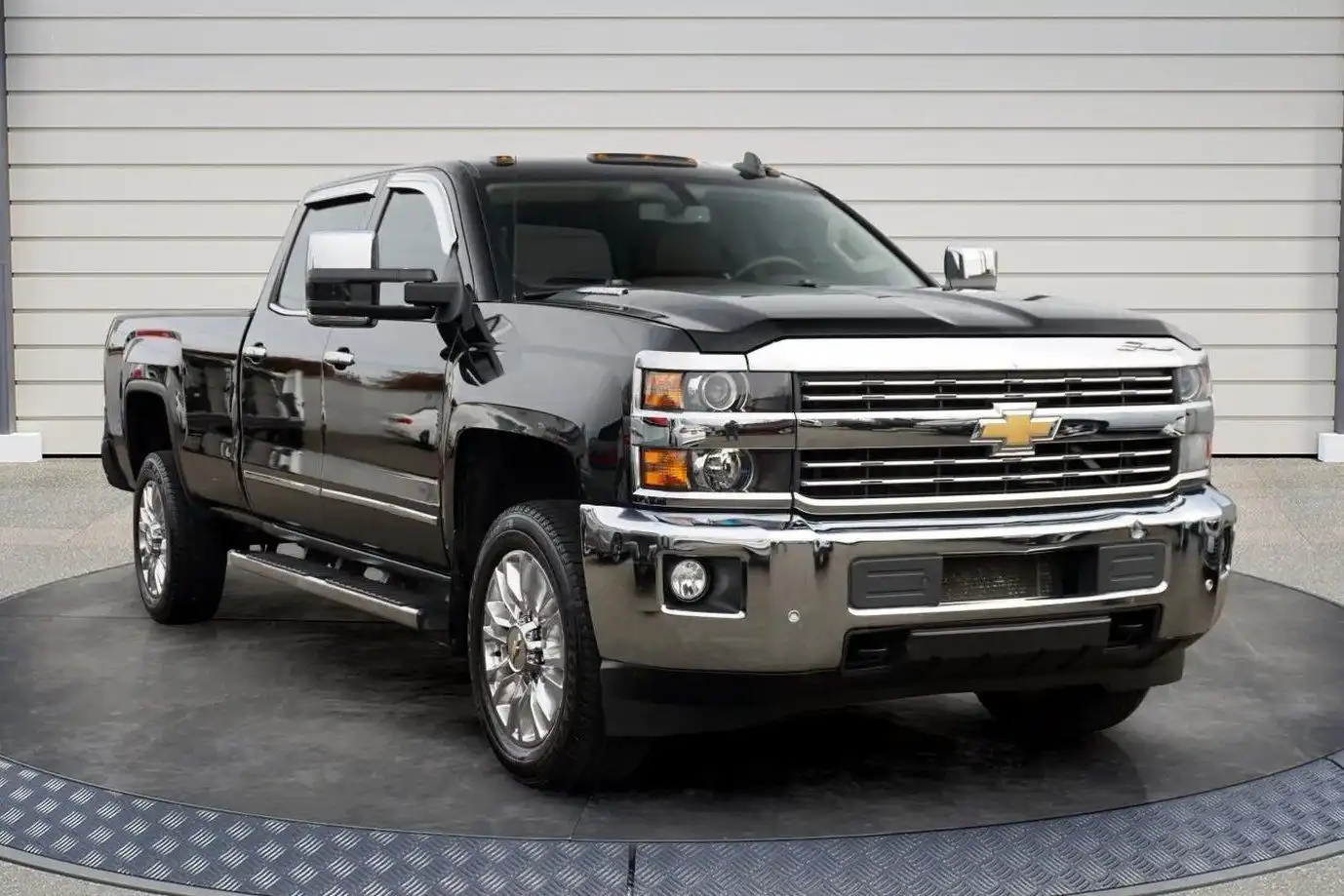 2016 Chevrolet Silverado HD LTZ 4WD Crew Cab Long Box's photo