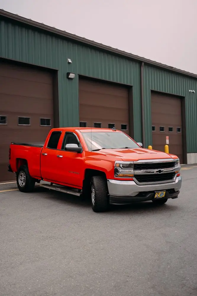 2017 Chevrolet Silverado 1500 Work Truck 1WT 4X4 Double Cab Std Box photo 3