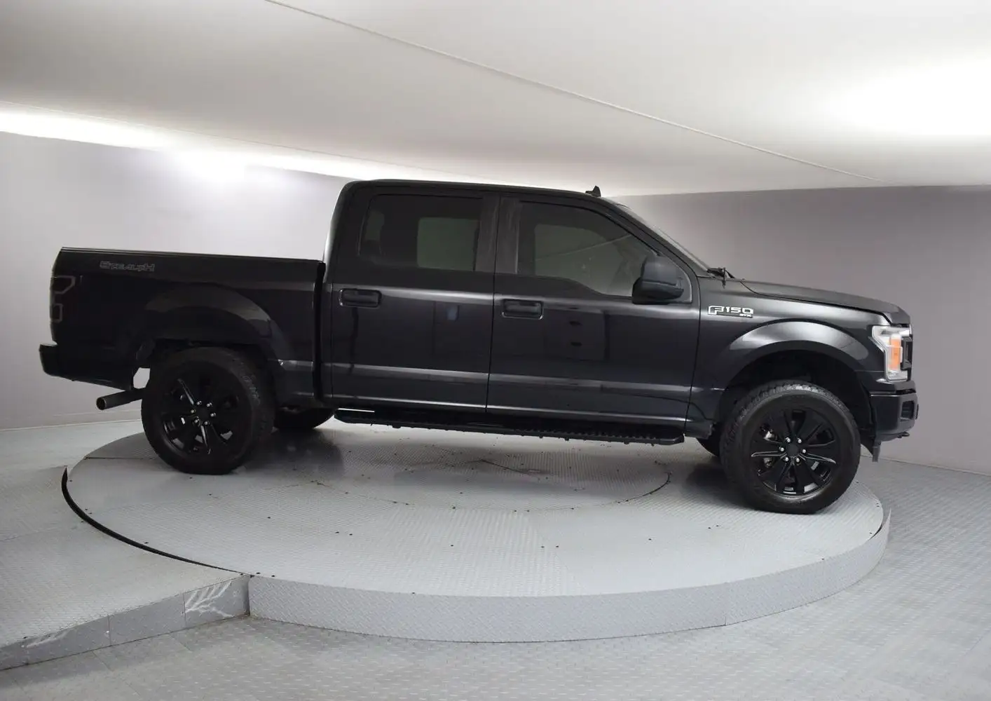 2020 Ford F-150 XL 4x4 SuperCrew 145 in's photo