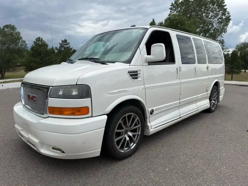 2014 GMC Savana 1500 LS's photo