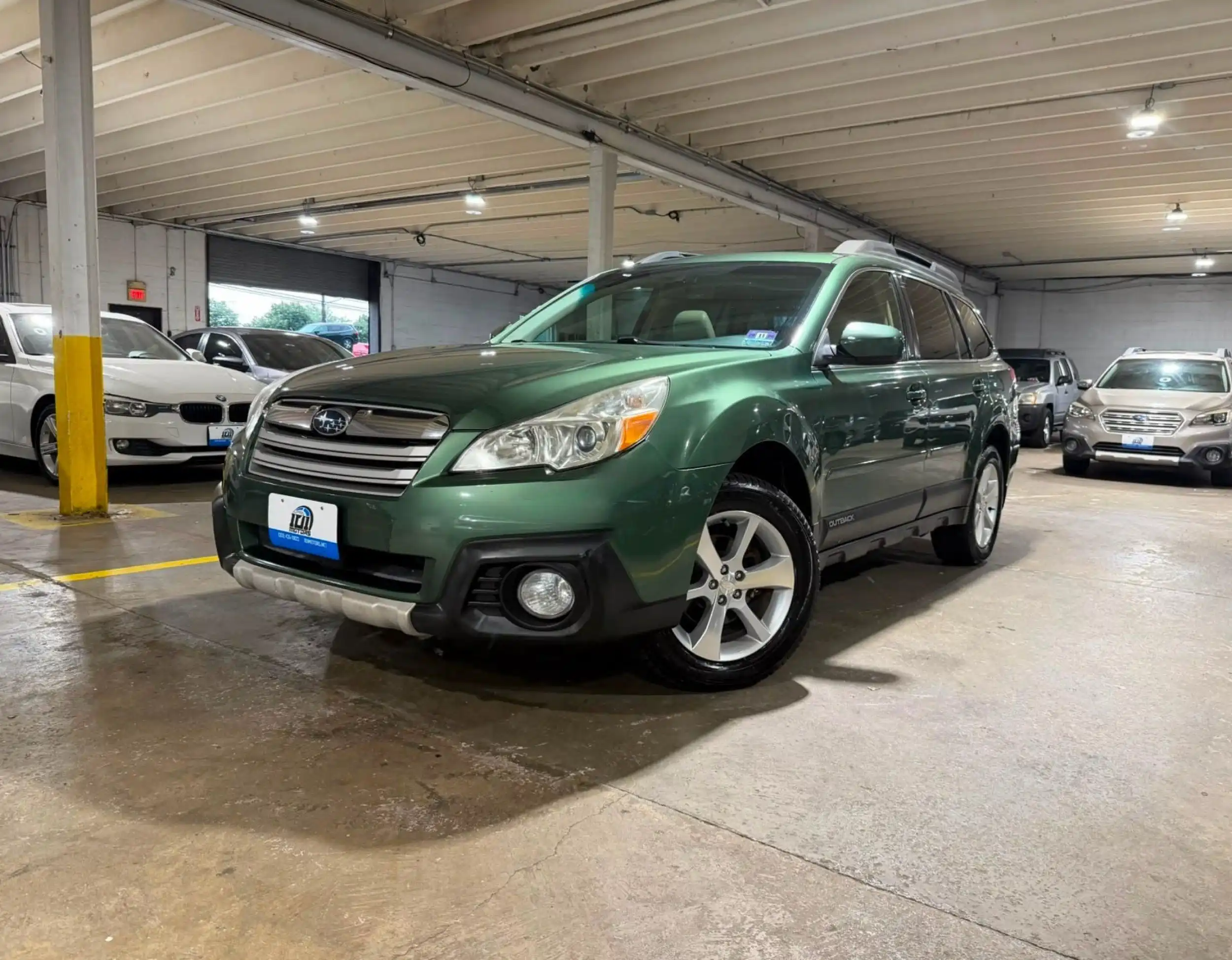 2014 Subaru Outback 2.5i Limited CVT PZEV's photo