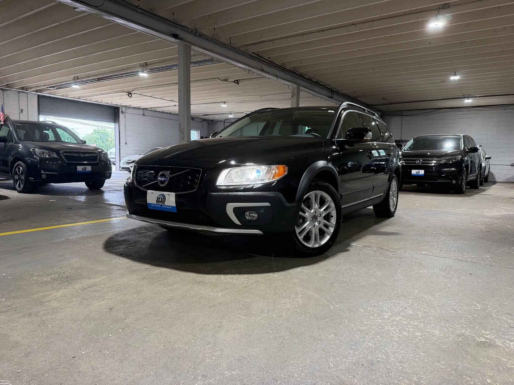 2016 Volvo XC70 T5 AWD Platinum's photo