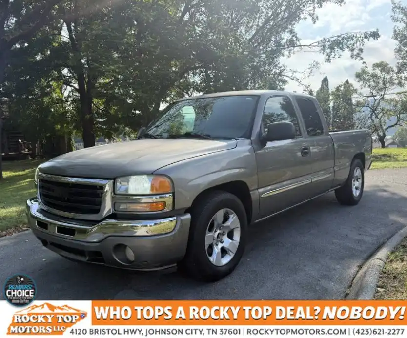 2007 GMC Sierra 6.5 SLE1 2WD Extended Cab ft Box's photo
