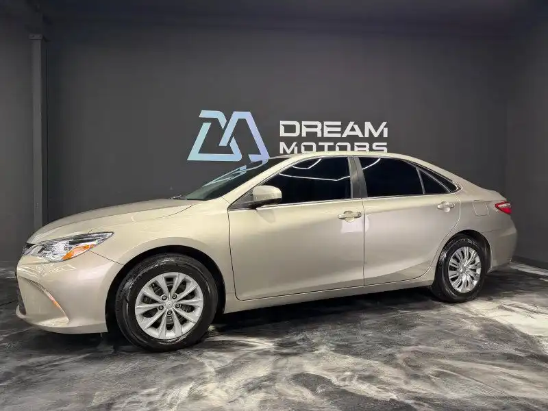2017 Toyota Camry 2.5 Auto LE's photo