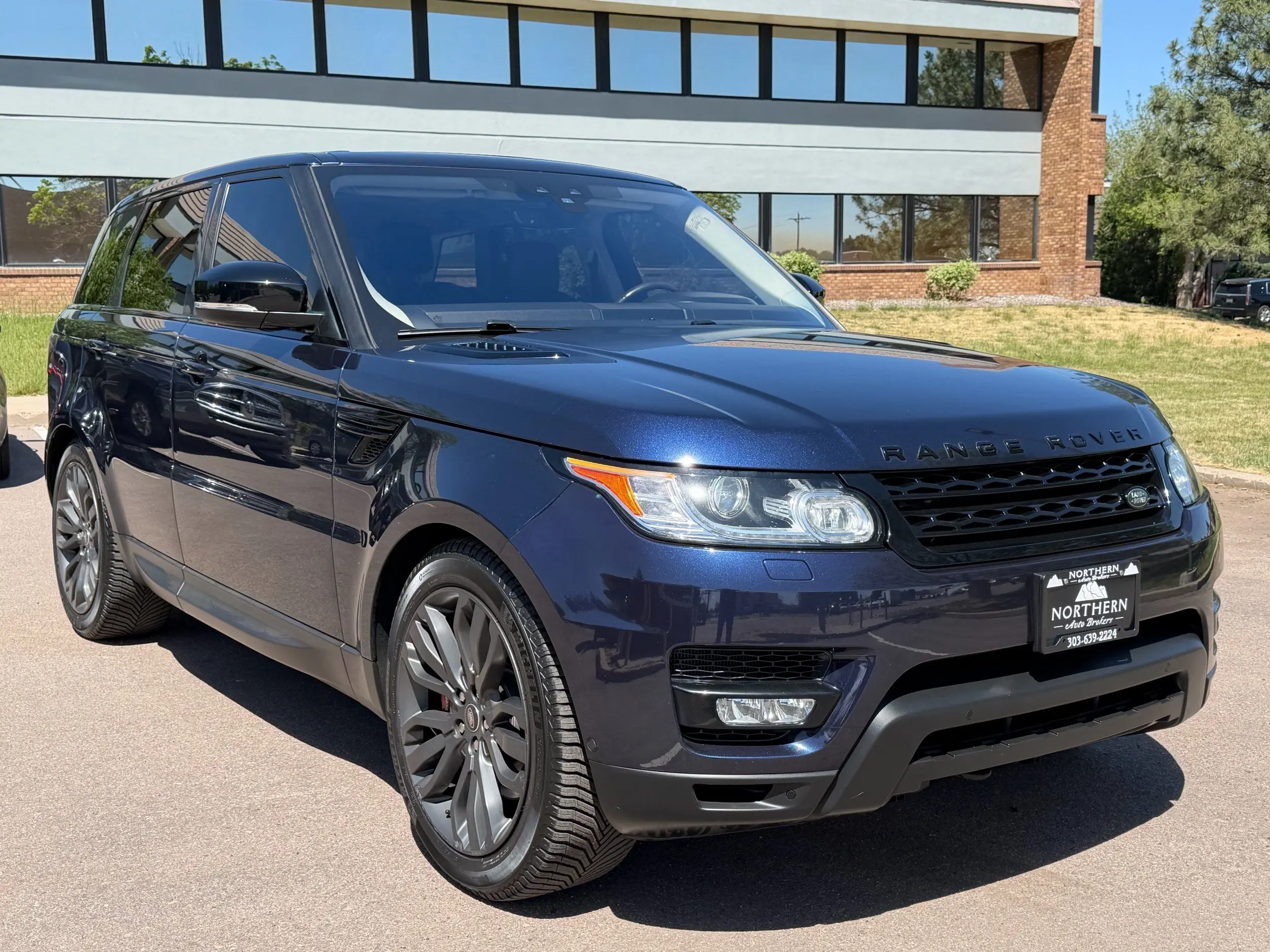 2017 Land Rover Range Rover Sport Dynamic 5.0 photo 3