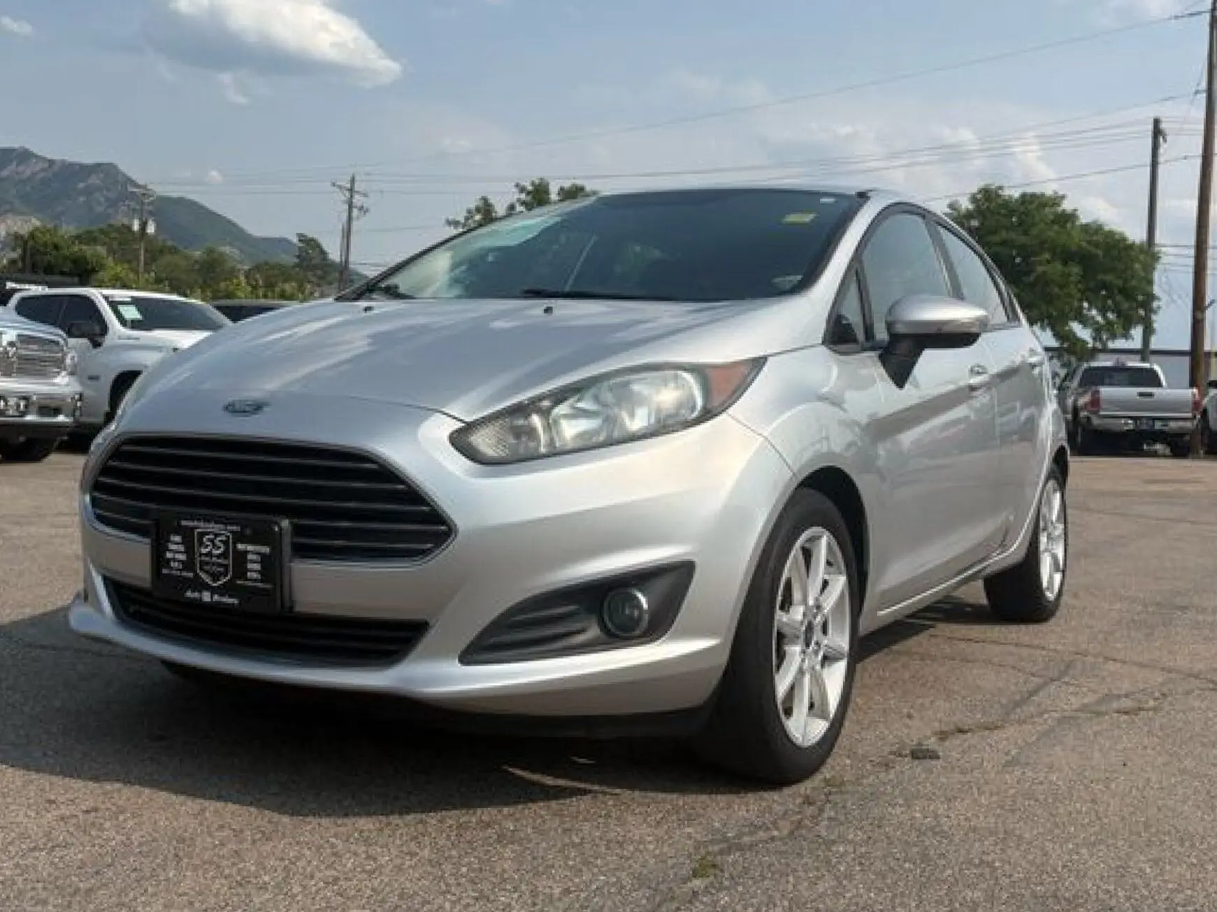 Vehicle Image 2