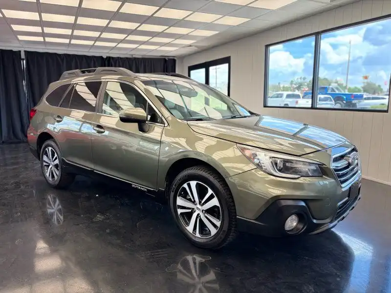2018 Subaru Outback 2.5i Limited's photo