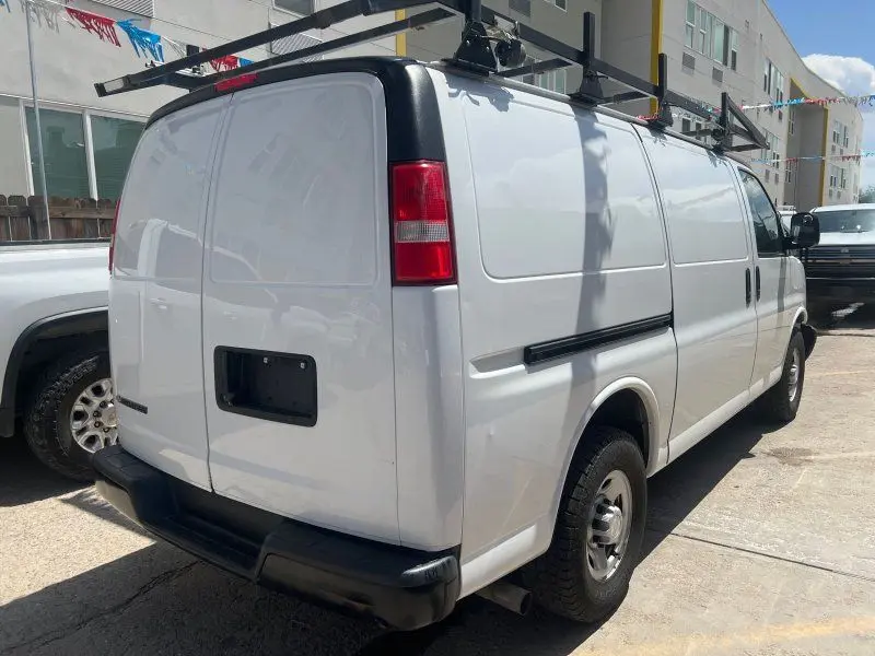 2018 Chevrolet Express 2500 Work Van HD photo 4