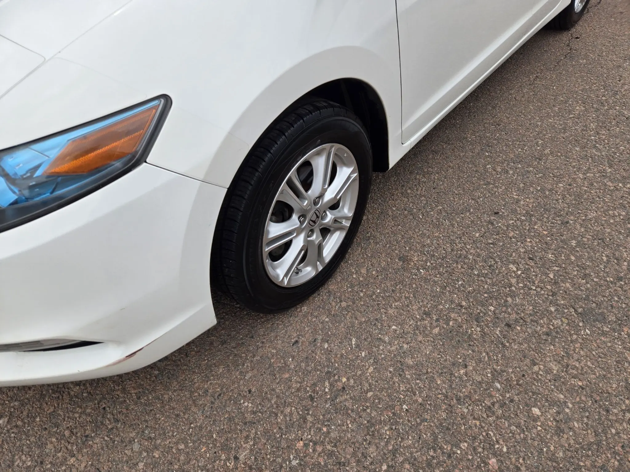 2011 Honda Insight EX photo 4
