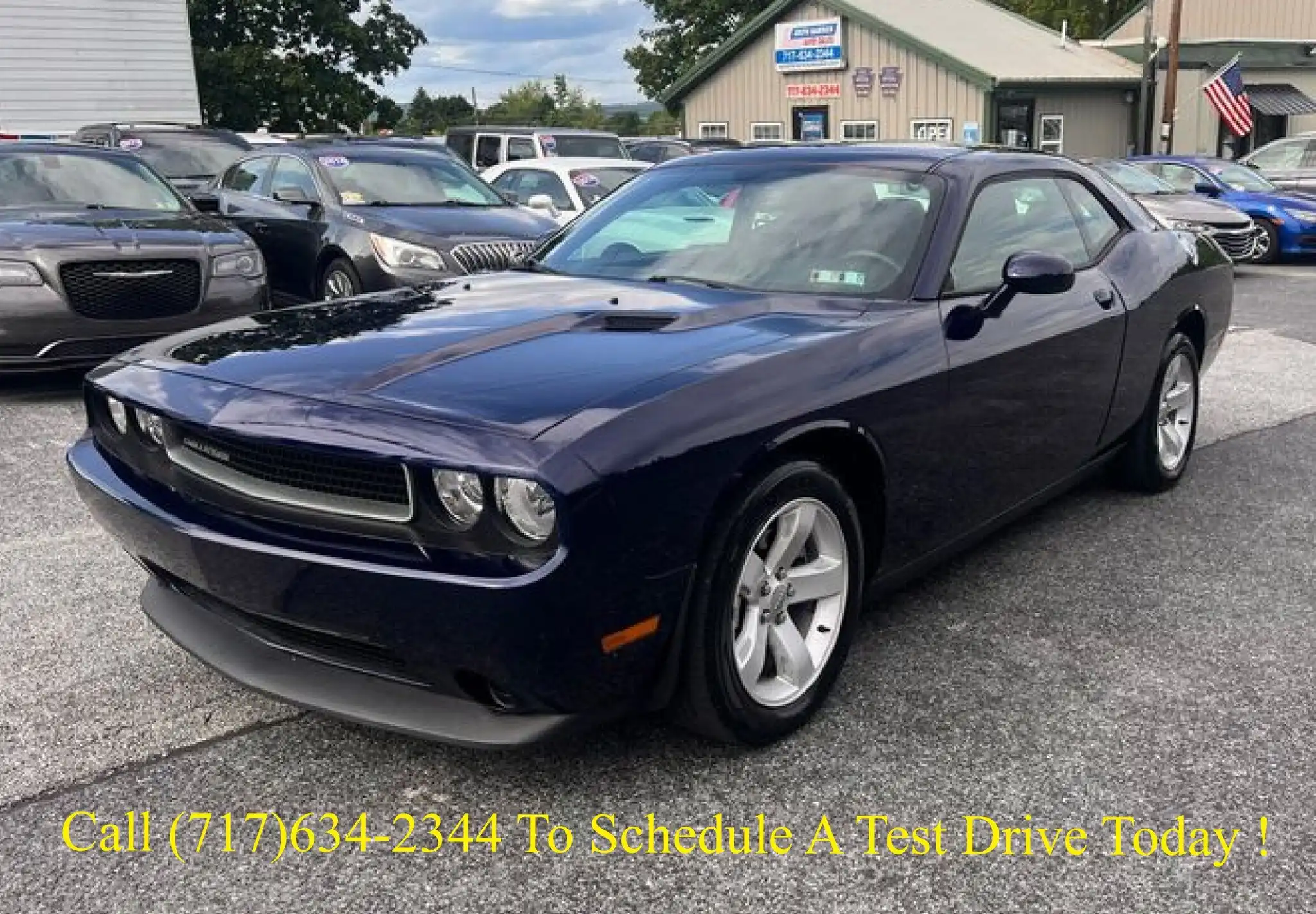 2014 Dodge Challenger SXT's photo