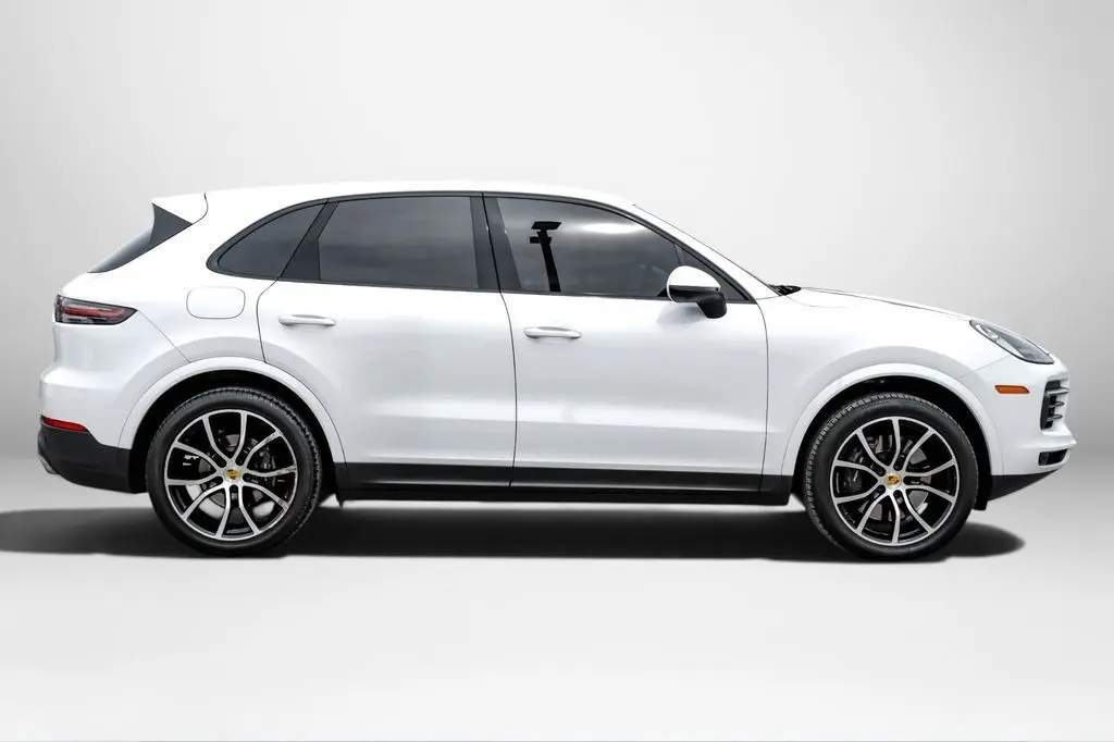 2021 Porsche Cayenne Base photo 5