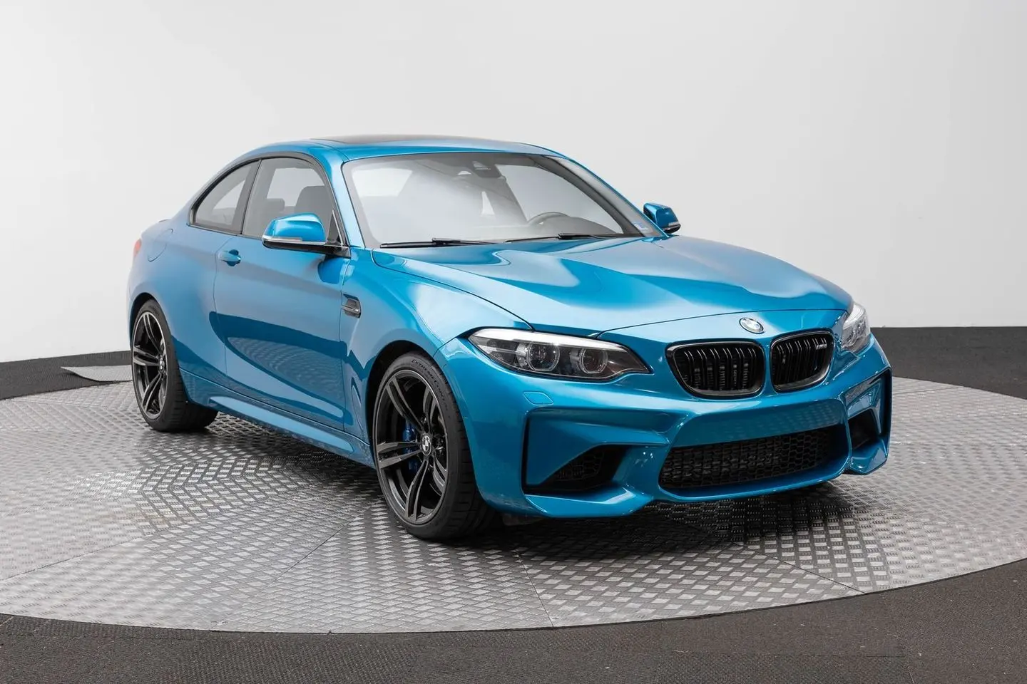 2018 BMW M2 Base photo 4