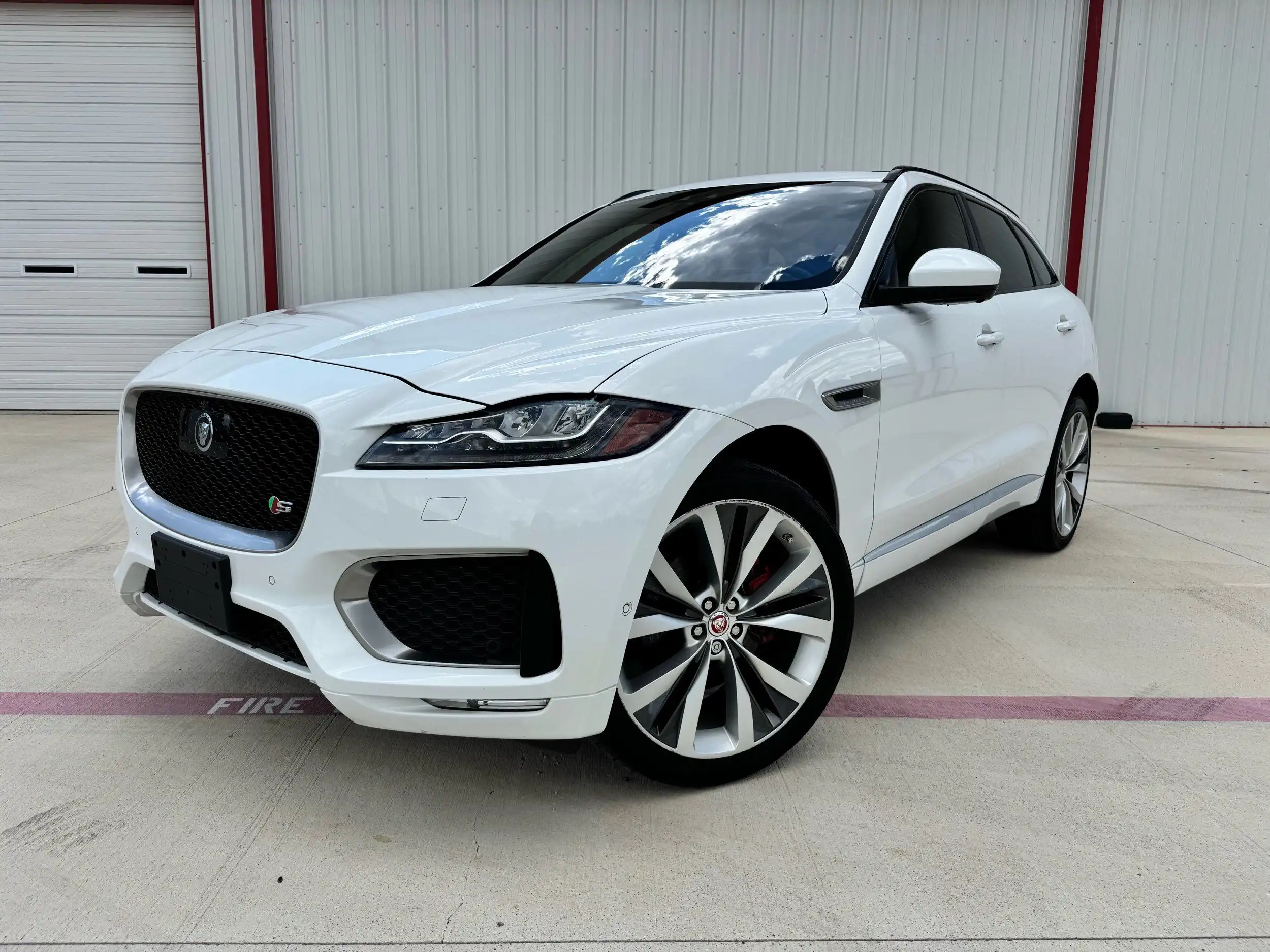 2020 Jaguar F-PACE S AWD's photo