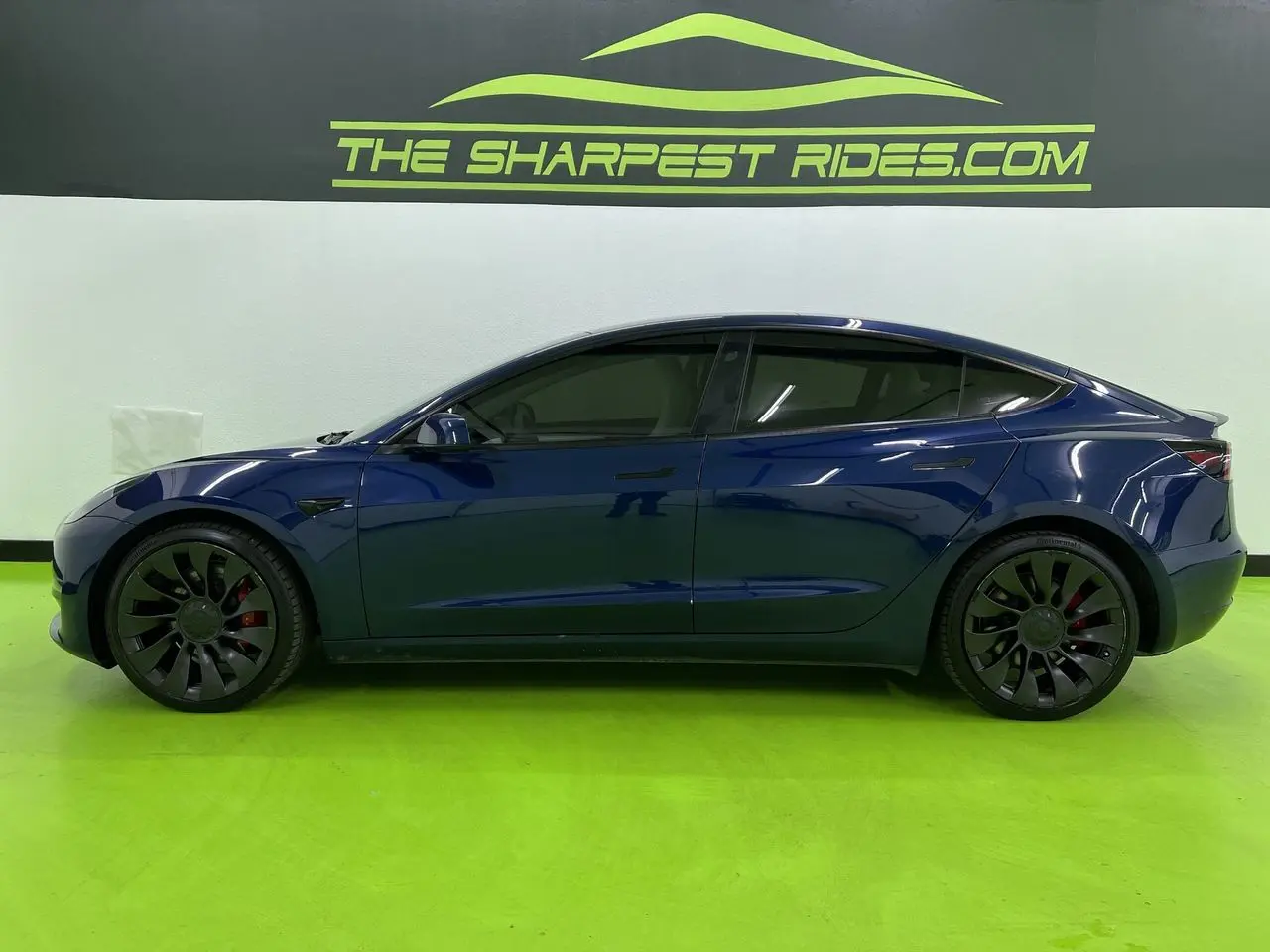 2023 Tesla Model 3 Performance photo 5