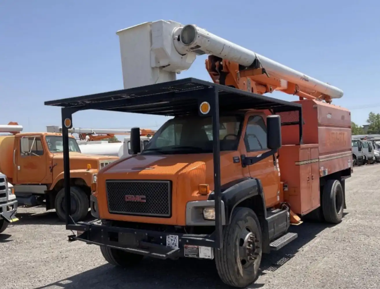2008 GMC TopKick's photo