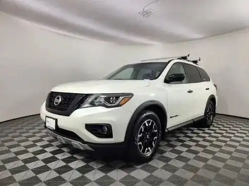 2020 Nissan Pathfinder SV 2WD's photo