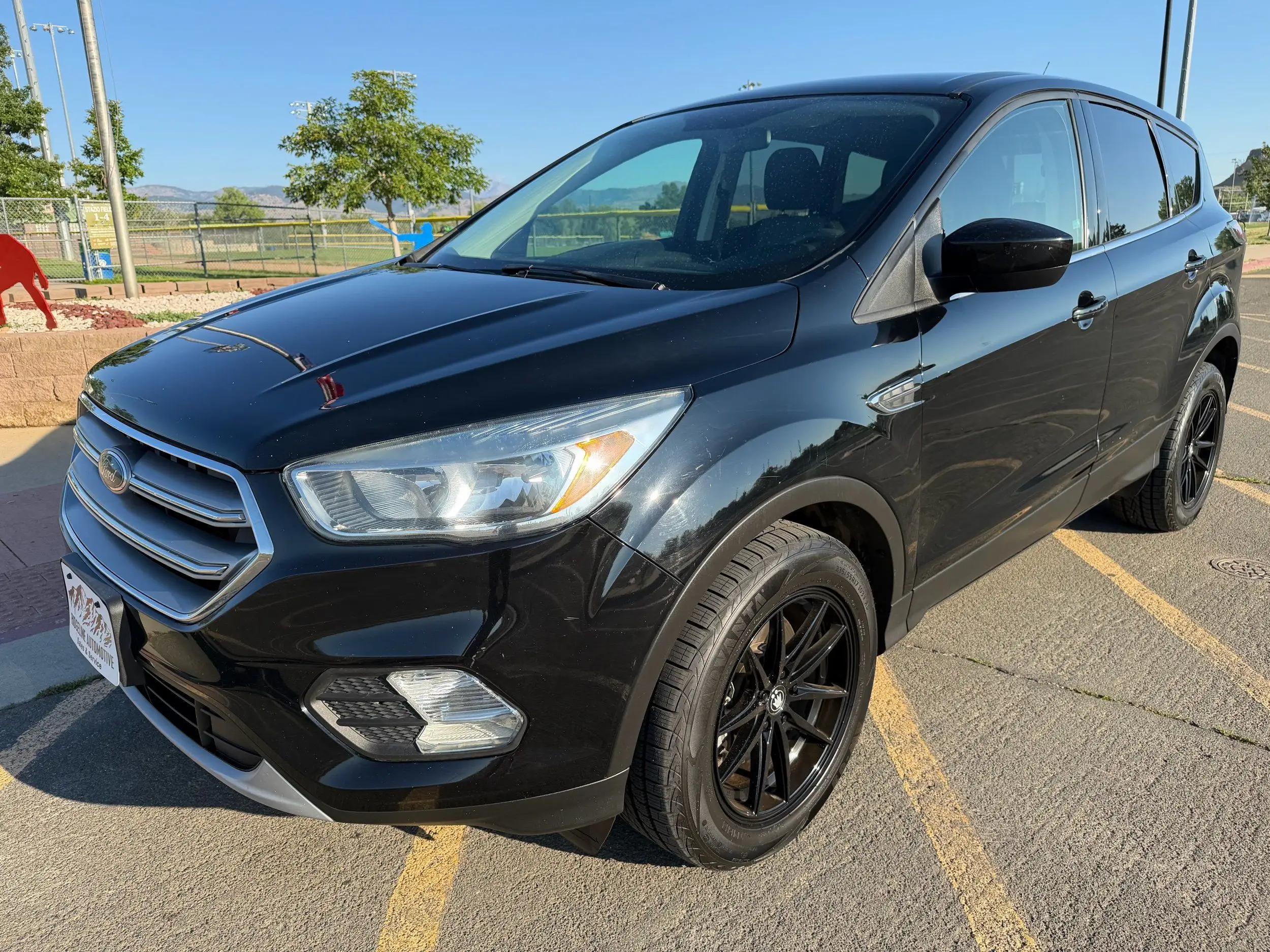 2017 Ford Escape SE 4WD photo 1