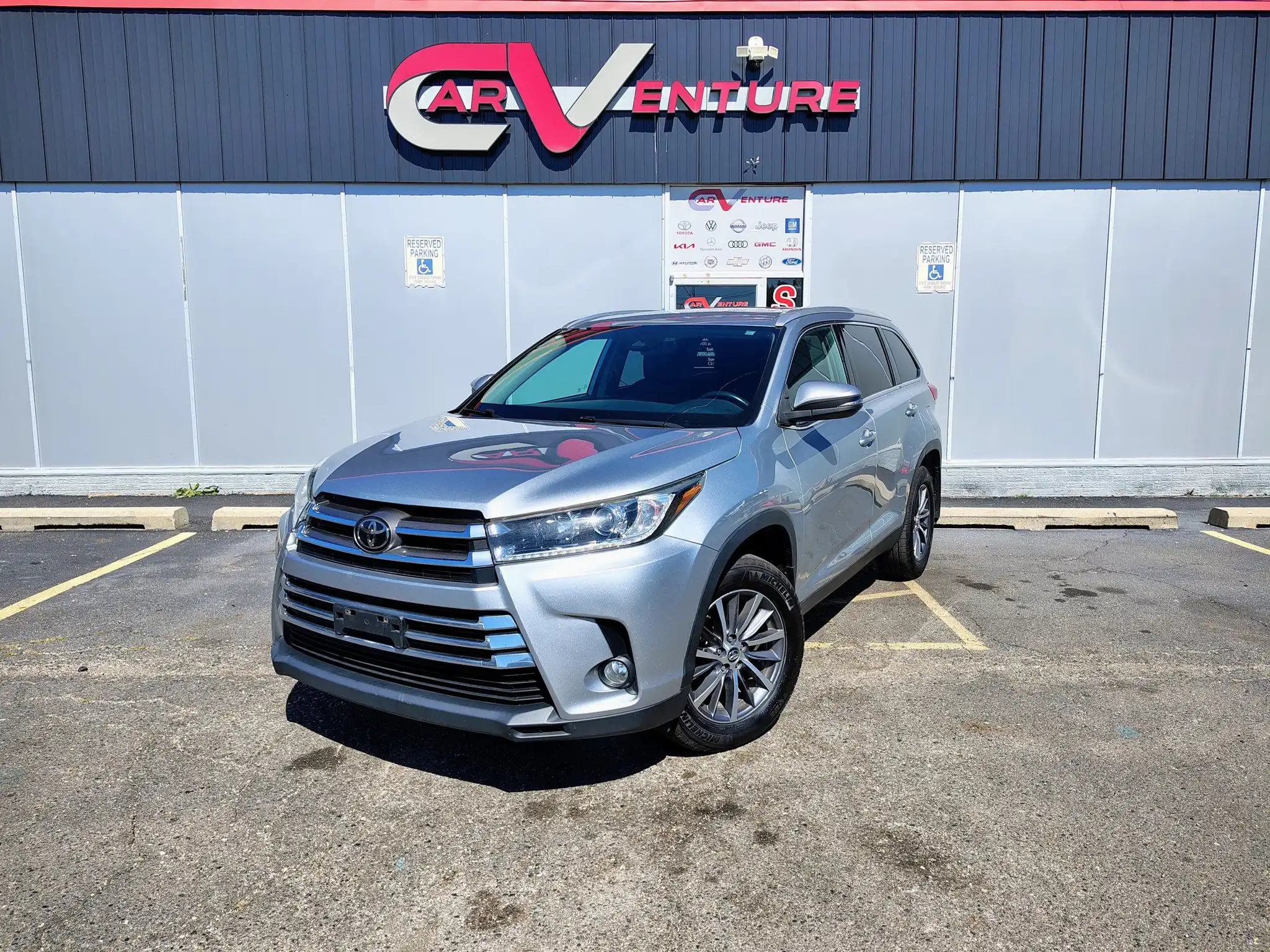 2019 Toyota Highlander XLE 4WD V6's photo