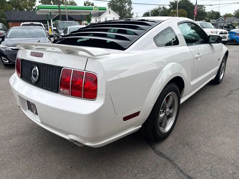 2006 Ford Mustang GT photo 5