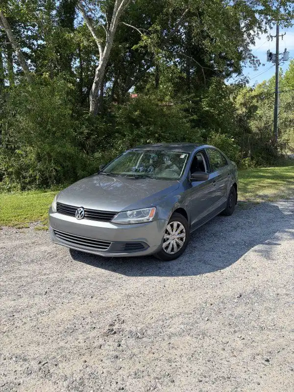 2013 Volkswagen Jetta 2.0L S's photo