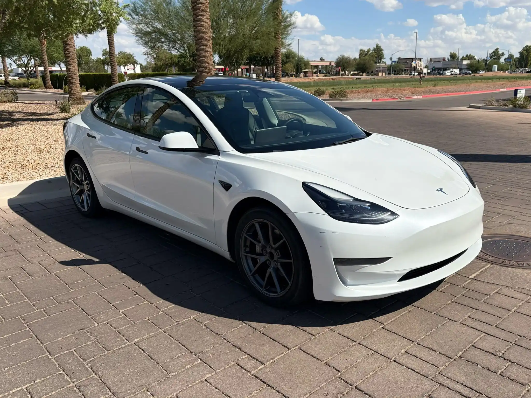 2023 Tesla Model 3 Base's photo