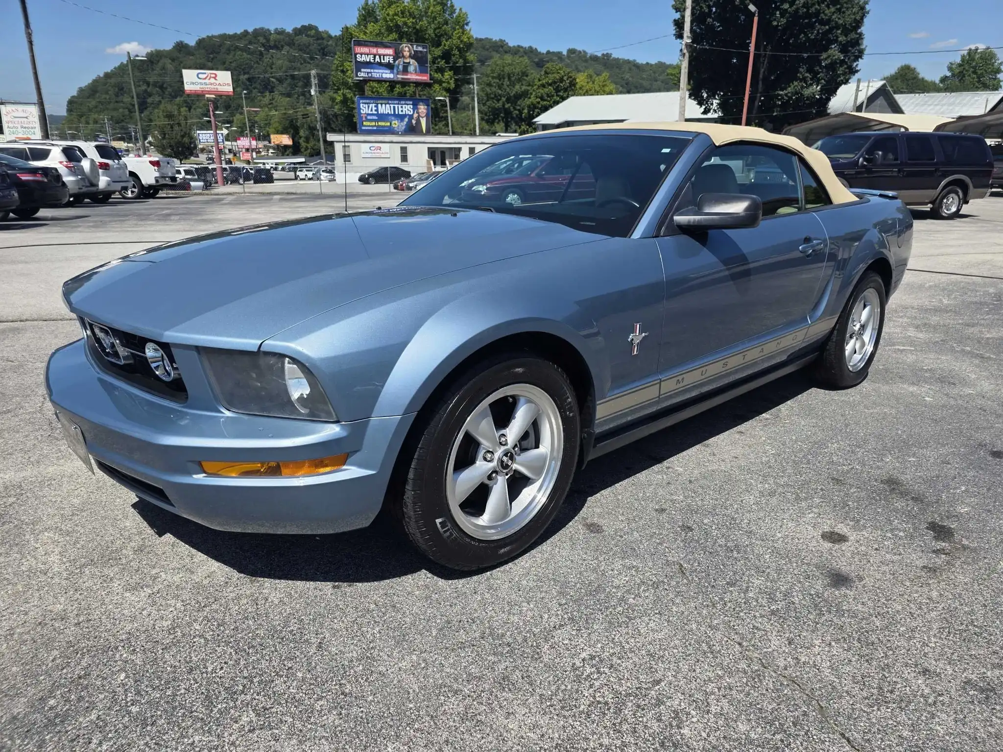2007 Ford Mustang V6 Premium's photo