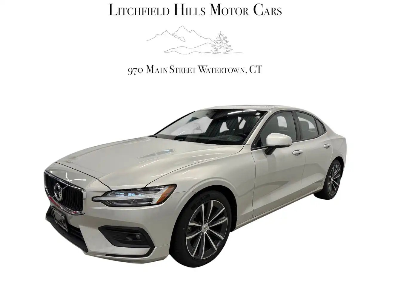 2021 Volvo S60 T6 Momentum AWD's photo