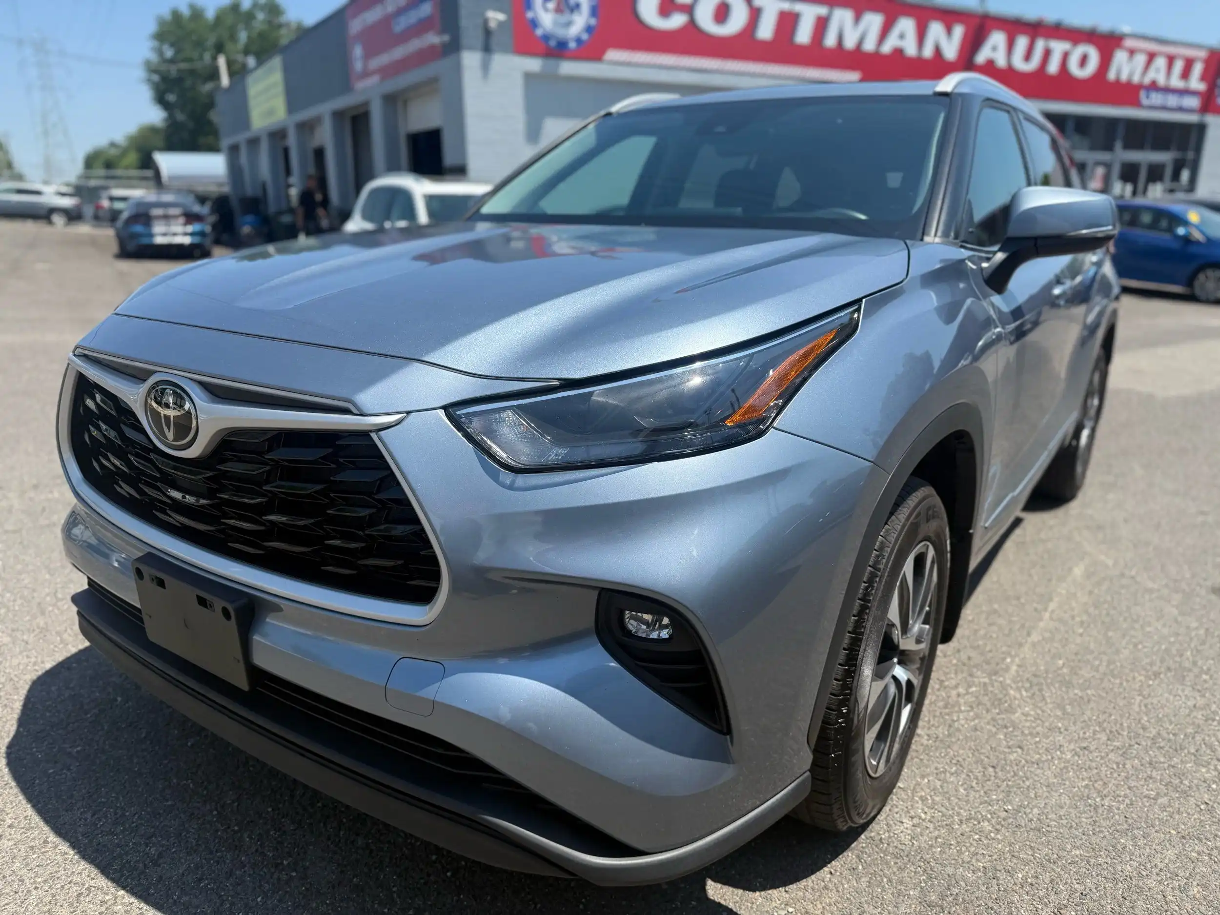2022 Toyota Highlander XLE 4x4 V6's photo