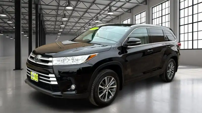2017 Toyota Highlander XLE 4x4 V6's photo