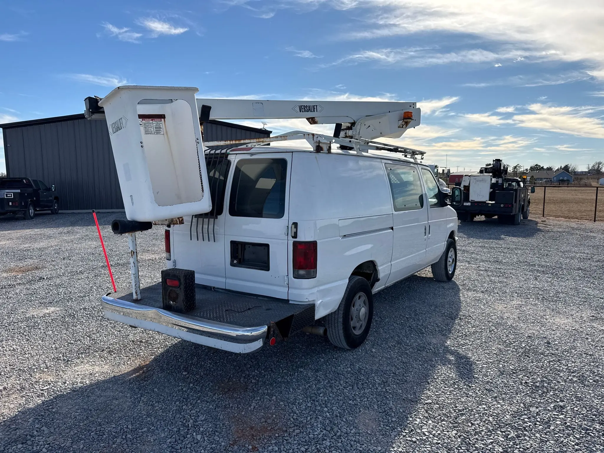 2008 Ford E-Series E-350 Super Duty photo 5