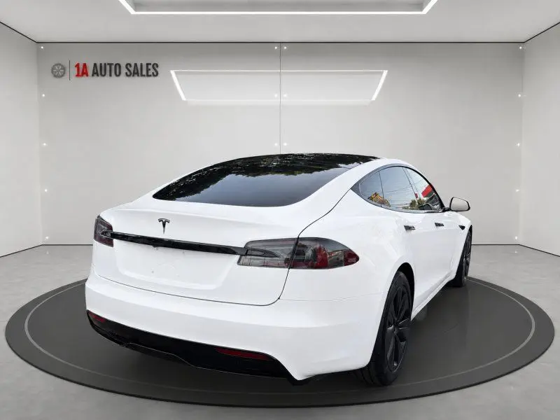2021 Tesla Model S Long Range Plus photo 5